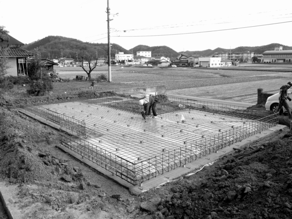 八尋の箱家 基礎工事_f0341886_17482624.jpg