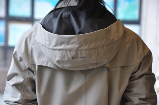 スプリングコート・・・HERNO_e0127399_17535218.jpg