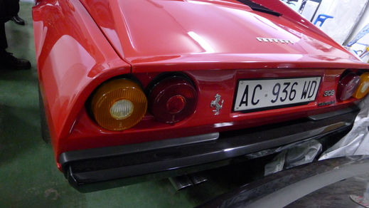 ローマの308GTB QV_a0129711_031592.jpg