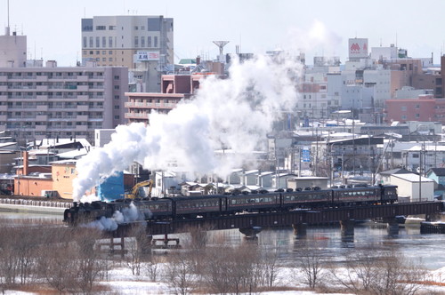 蒸気機関車が走る街　２月１０日_f0113639_16315640.jpg