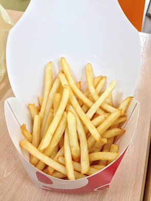 ポッポ メガポテト を食べた 安くて美味しい Chokoballcafe ポッポ メガポテト を食べた 安くて美味しい Chokoballcafe