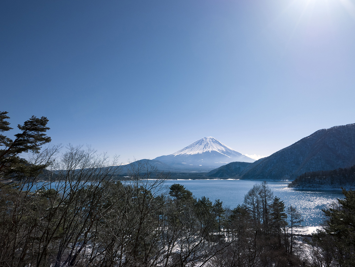 本栖湖から見る富士山_a0048904_1585483.jpg