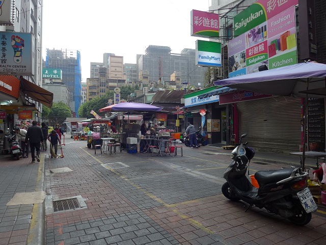 e0303726_1381885.jpg