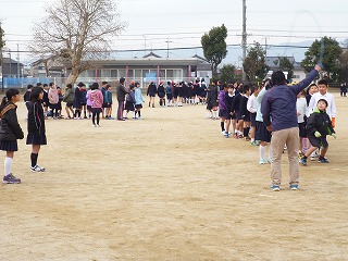 なわとび集会(奇数学年)_d0172404_1395665.jpg