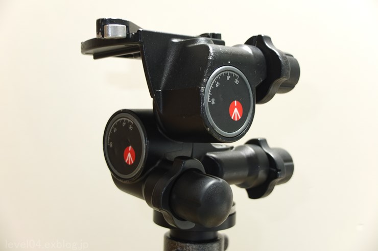 Manfrotto ギア付きジュニア雲台410 分解調整 : photograph2