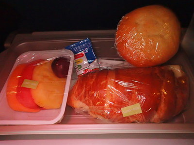 機内食（デルタ航空：DL-680便）_a0124132_13454999.jpg