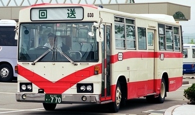 千曲バスと加賀温泉バスの三菱P-MK516J +呉羽_e0030537_0553934.jpg