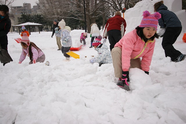 おとどけアート 山鼻小学校×持田敦子 「雪山をもっと、」_a0062127_16432215.jpg