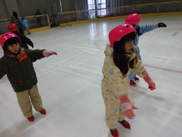 スケート教室に行ってきました!_d0166047_133112.jpg