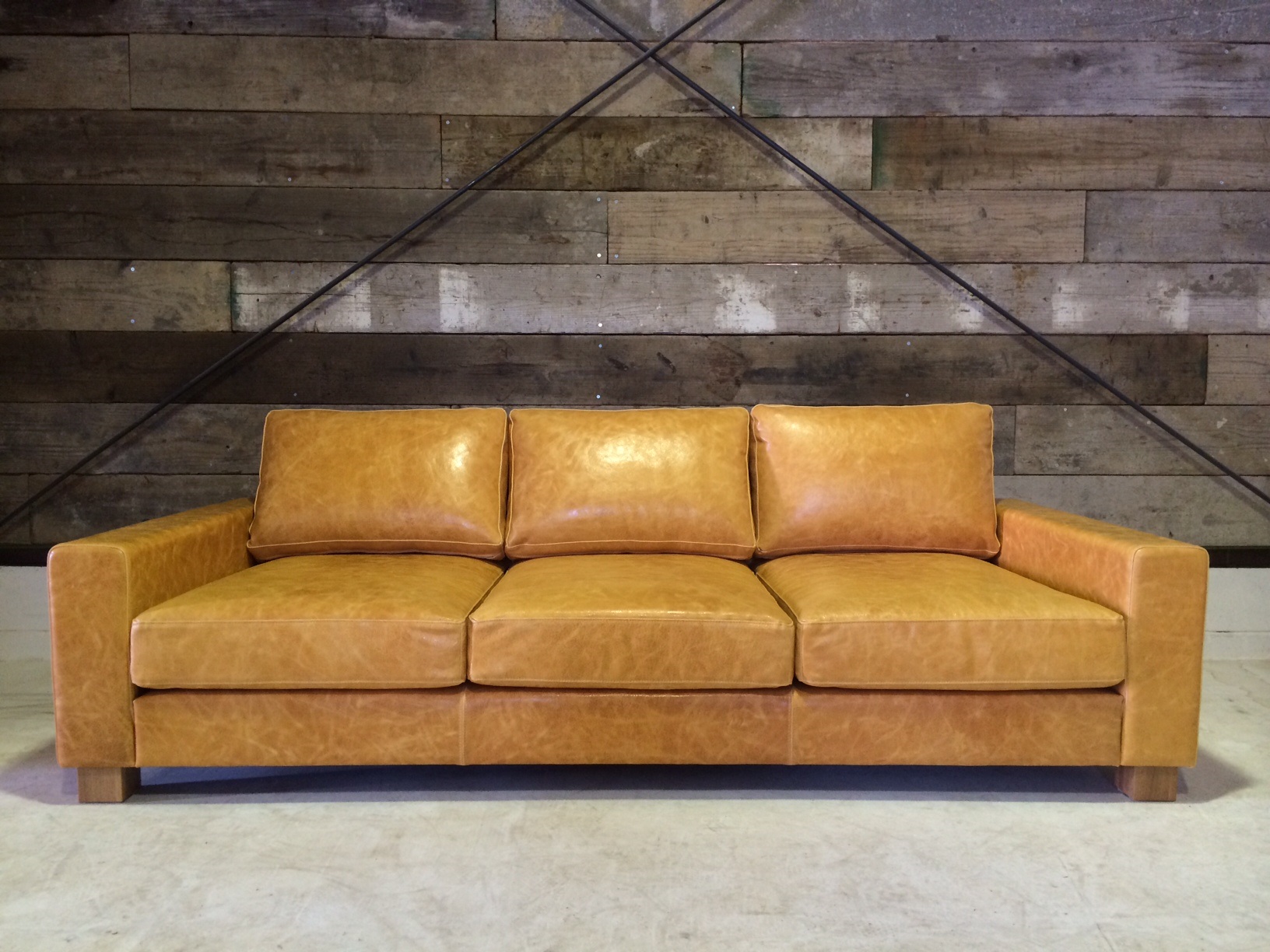 PIG SKIN SOFA_c0146581_18205094.jpg