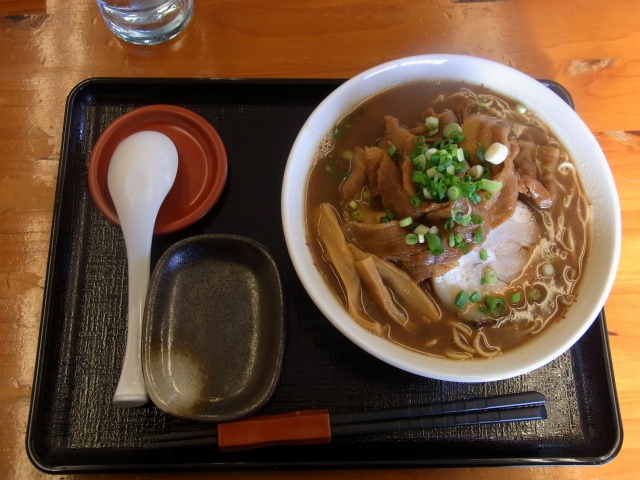 2015.02.13　気になっていた店のラーメン_f0140087_19194361.jpg