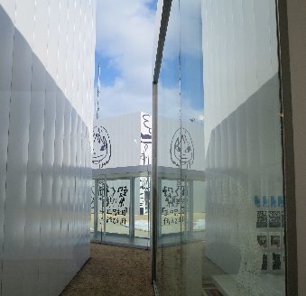e0122199_1620870.jpg