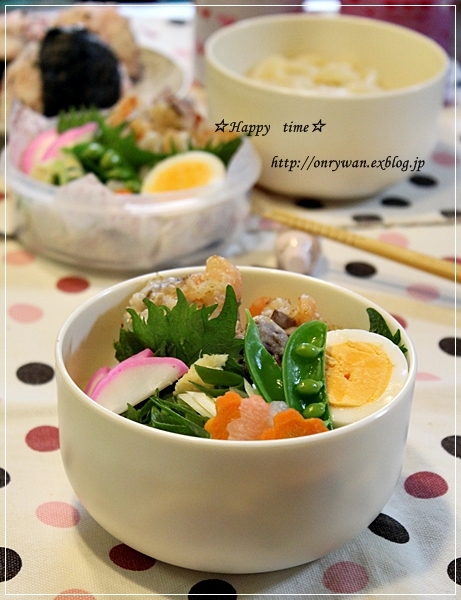 かき揚げうどん弁当とチョコムースケーキ♪_f0348032_18523413.jpg