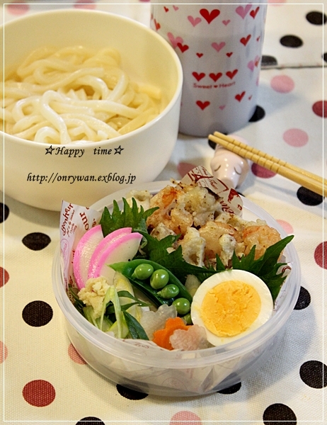 かき揚げうどん弁当とチョコムースケーキ♪_f0348032_18524461.jpg