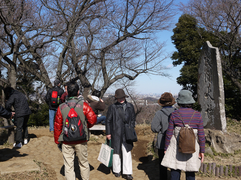 好評！早春の北鎌倉の里山を歩こう　六国見山－明月荘コース_c0014967_5491344.jpg
