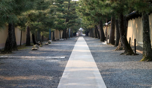 涅槃会 大徳寺_e0048413_1872420.jpg