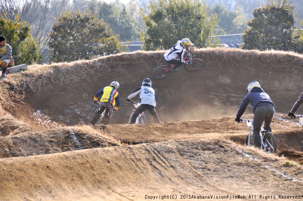 JOSF２月緑山定期戦VOL2:MTBエキスパート/BMXマスターズ決勝　　動画あり_b0065730_193957.jpg