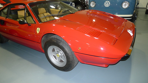 アムステルダムの308GTB_a0129711_1321292.jpg