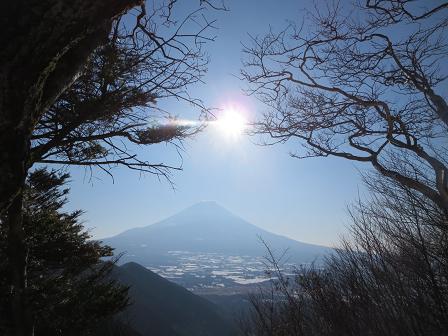 雨ヶ岳　　笹なしの山頂より富士山を望む_f0302771_19571656.jpg