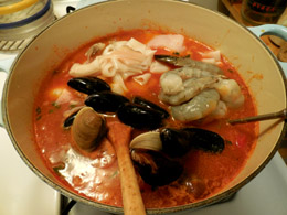 サンフランシスコの伝統漁師料理、Cioppino（チョッピーノ）♪_c0063182_12103979.jpg