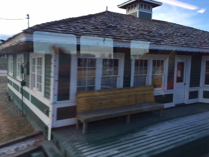 アラスカ鉄道の旅。 アンカレッジからタルキートナへ その1_b0135948_12125580.jpg