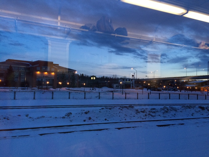 アラスカ鉄道の旅。 アンカレッジからタルキートナへ その1_b0135948_8485286.jpg