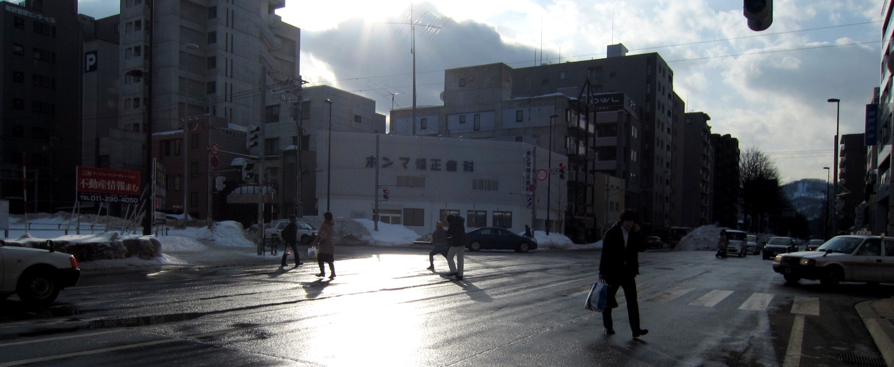 2461)②「ドローイングマン　札幌を　あるく！あるく！あるく！(藤谷康晴)」　札幌路上　終了/ 2月7日(土) _f0126829_17583676.jpg