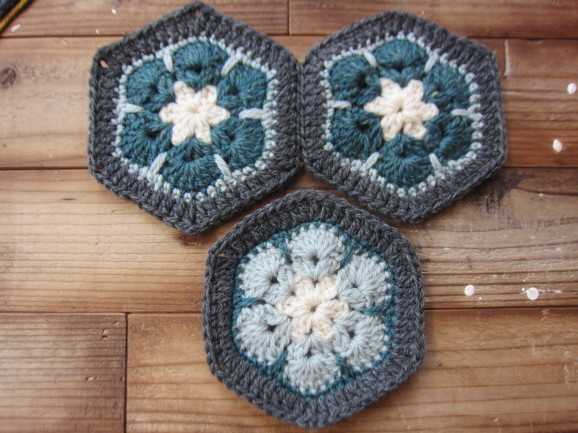 CAL3】六角形モチーフ3枚をつなぐ : Crochet with Ricky