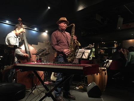 2015-02-19　岸田恵士 & FUNKY BOYS JAZZ BAND @ 銀座「MUGEN」_e0021965_09552631.jpg