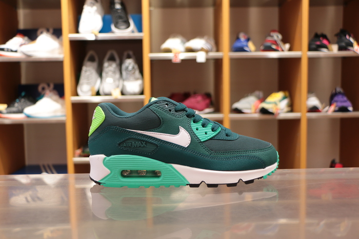 WMS AIR MAX 90 新色！_b0142780_17444445.jpg