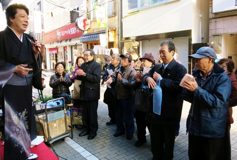 花板・発売記念ミニライブ・ミュージックショップ・ダン（東十条）_b0083801_21305268.jpg