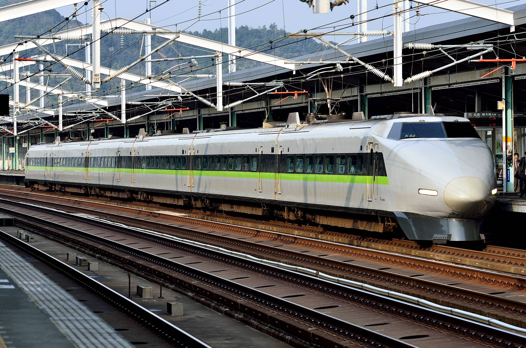 JR西日本 100系 / K52 : SKY LOUNGE GARDEN -transporter side-
