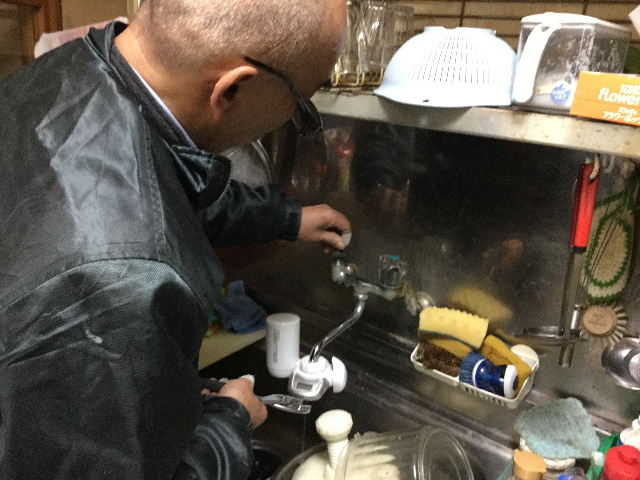 緊急出動・・・水栓パッキン_f0031037_1851474.jpg
