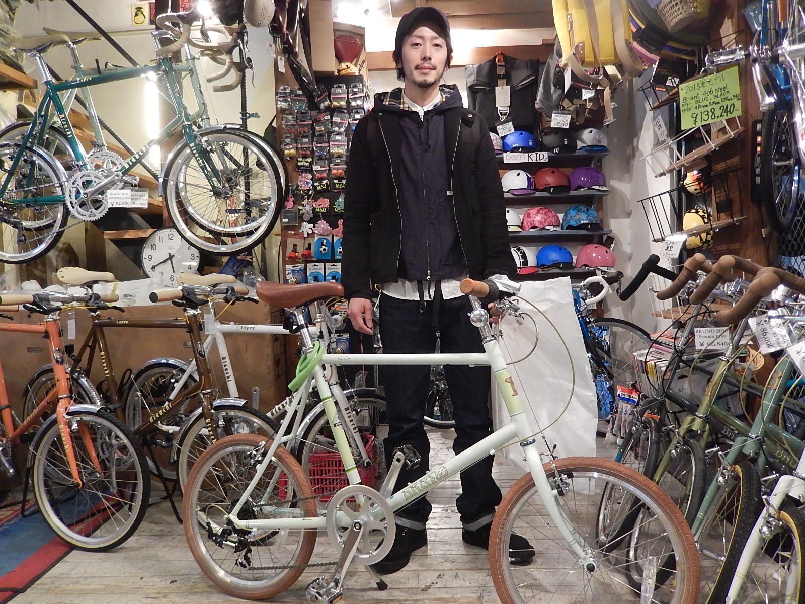 2月20日　渋谷　原宿　の自転車屋　FLAME bike前です_e0188759_18372893.jpg