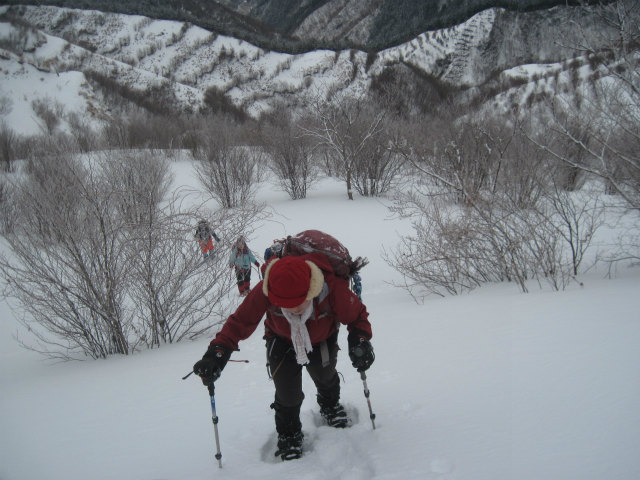 2015.2.19　烏帽子山1670ｍ（北尾根～北東尾根周回）_c0219866_1044864.jpg