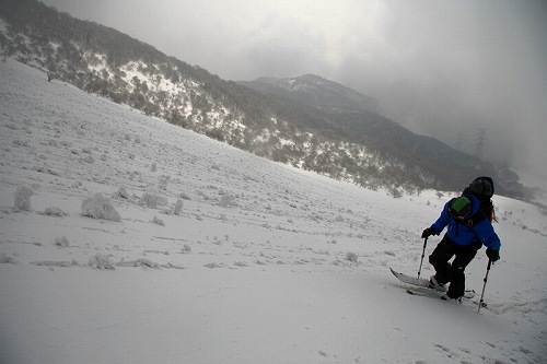 雪の伊吹山で山修行-2_f0073587_8575294.jpg