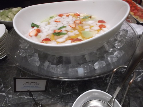 ヒルトン東京 マーブルラウンジ ストロベリー・アート_f0076001_22445732.jpg