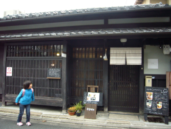 f0012413_13104610.jpg