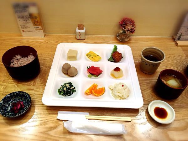 じねんと食堂_e0292546_0463280.jpg