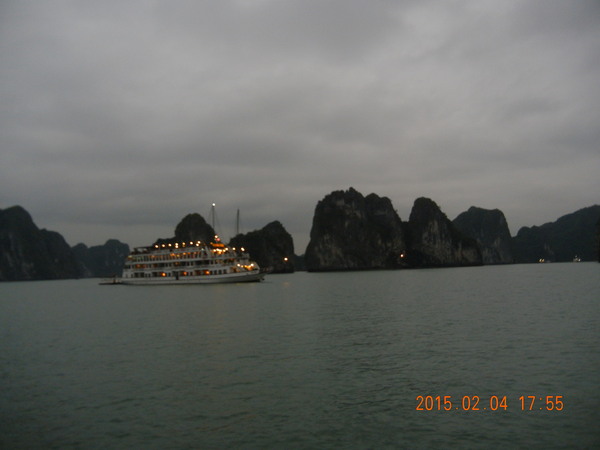 ’15,2,23(月)ベトナム旅行6日目ハノイ~ハロン湾!_f0060461_1259331.jpg