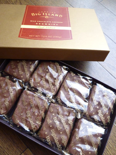 Milk Chocolate Covered Red Velvet Brownies@Big Island Candies_c0152767_21513364.jpg