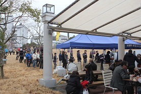 ドキュメント、かき祭り_e0175370_14133251.jpg
