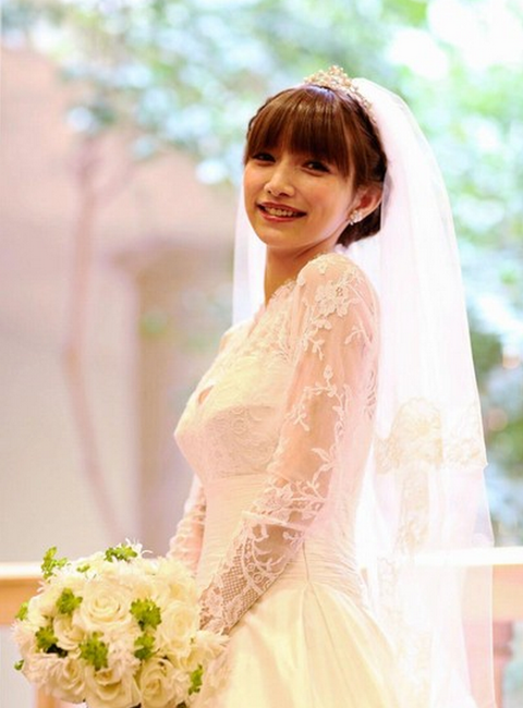後藤真希さんのウエディングドレス姿 花冠 ヘッドドレス アリーチェのブログ
