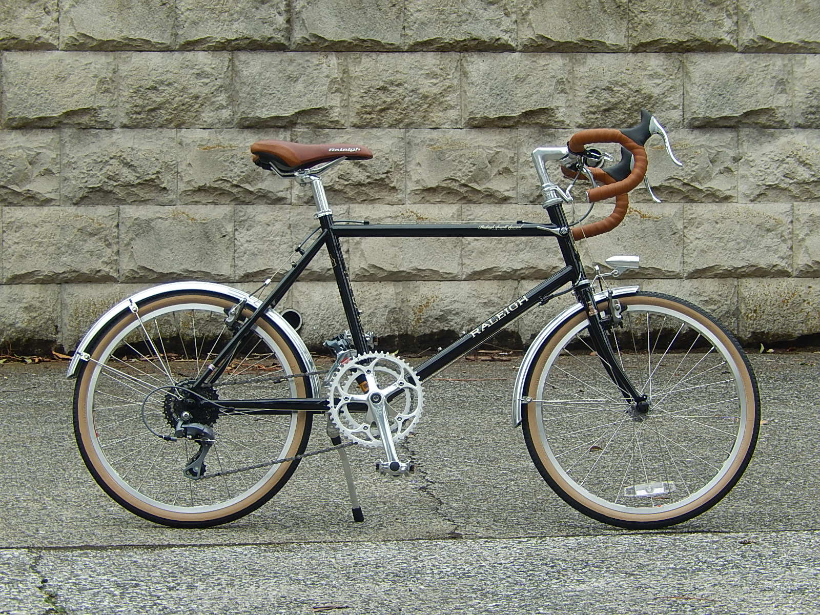 2月24日 渋谷 原宿 の自転車屋 FLAME bike前です_e0188759_15155722.jpg