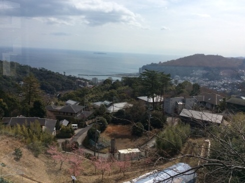 幸せ は物質ではない そしてそれは感性で感じることで 今 という瞬間なのだろうと思います それはたぶん 他者との共感や共振そのもの やまね工房落合けいこ 宮崎の花屋 アナーセン