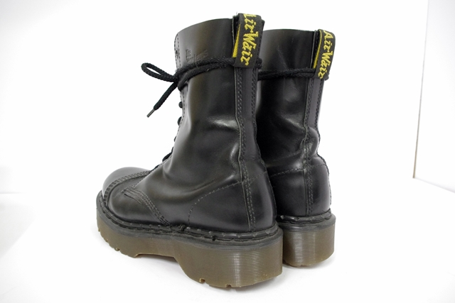 英国製 Dr.MARTENS(ドクターマーチン) クレイジーボム 10H : ”SNOTTY