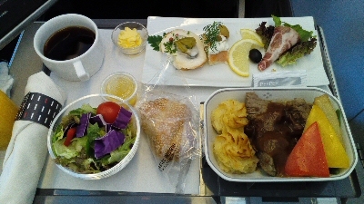 機内食比較５_b0098997_10442405.jpg