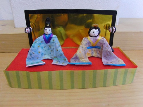 今日のひな人形作品_e0222340_15504761.jpg