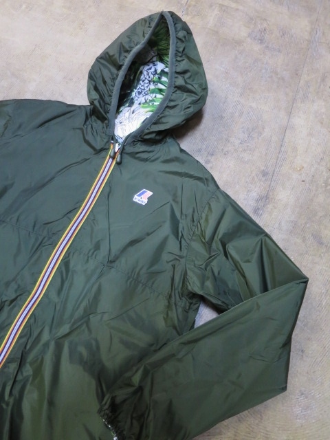 フランスの秀逸コラボ限定 ・・・ K WAY × Christian Lacroix (再!)_d0152280_22123196.jpg