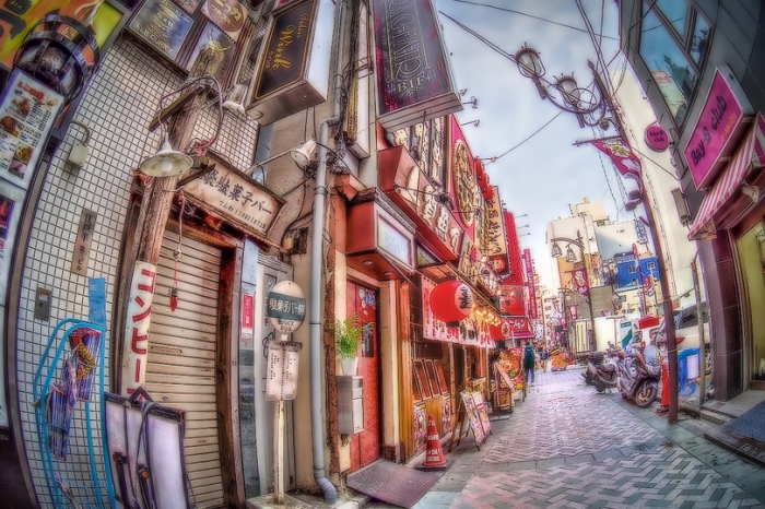 池袋 ロサ会館付近の猥雑な街並 野窓hdr Nomad Hdr